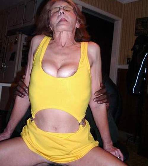 Dilettante interracial older porn sexy woman in yellow picture