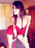 001-xHot-Girl-Bent-Over-Cleavage.jpg.pagespeed.ic.b75rMrM3po.jpg