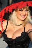 Lovely_blonde_Russian_Woman_with_a_great_Smile_at_the_2010_Carnival_of_Venice_-_6.jpg