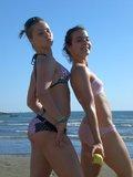 beach girls21 (3).jpg