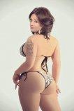 sexy-thickg-girl-with-curves.jpg