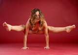 flexible-girl-naked-yoga-12.jpg