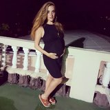 Amalia Zaar - pregnant in black dress2.jpg