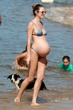 candice-swanepoel-pregnant-bikini-pics-vitoria-brazil-06-05-2018-21.jpg