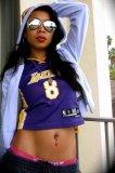 sexy-lakers-babe.jpg