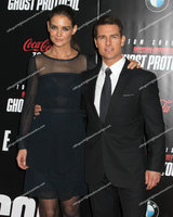 Katie-Holmes-Says-Her-Divorce-From-Tom-Cruise-Was-Intense.jpg