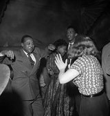 17105626-7342267-People_are_pictured_dancing_along_to_the_music_According_to_Duke-a-3_15655780...jpg