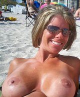 Breasts mat beach 7236 great.jpg