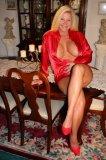 Busty-mature-cougar-wants-to-get-laid-with-you.jpg