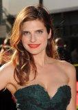 Lake-Bell-another-star-who-wore-over--shoulder-look.jpg