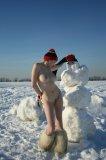 120430-photo-of-sexy-nude-girl-in-the-snow.jpg