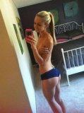 sexy_selfies_are_womens_gifts_to_men_640_06.jpg