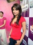 actress-priyanka-chopra-hot-glamour-stills-pictures-photos-25.jpg