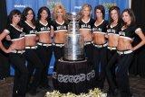 dallas stars ice girls with stanley cup.jpg