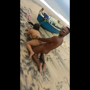 BBC Fucking at the Beach two girls