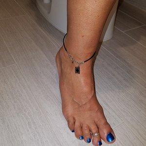 Queen of spades anklet