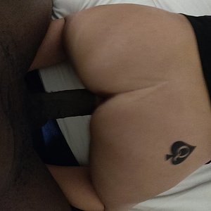 Me Fucking @Deecuck showing her QOS Tattoo