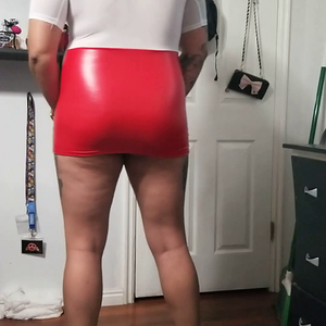 Latex Md White And Red_Trim.mp4