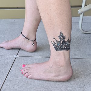 Her tattoo design