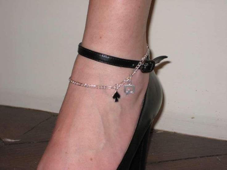 0368b8eab2d5bfd915621446e7793698--queen-of-spades-anklets.jpg