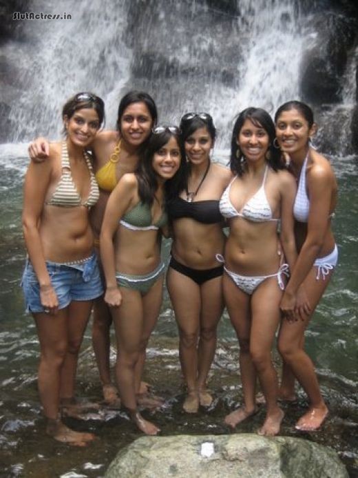 A+Group+Of+Desi+Girls+In+Bikini+Enjoying+Their+Trip.jpg