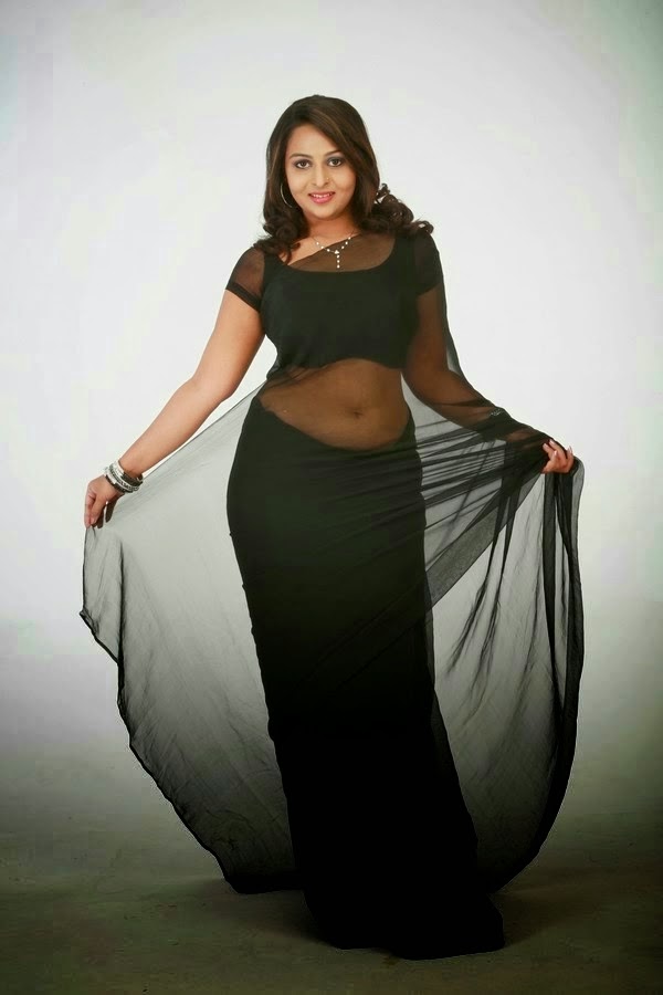 _Actress-Divya_Prabha-Hot-Stills-In-Black-Saree%2B(1).jpg