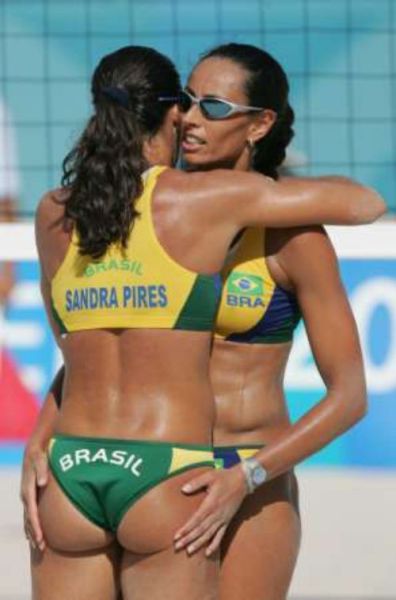 why_we_love_womens_volleyball_640_10.jpg