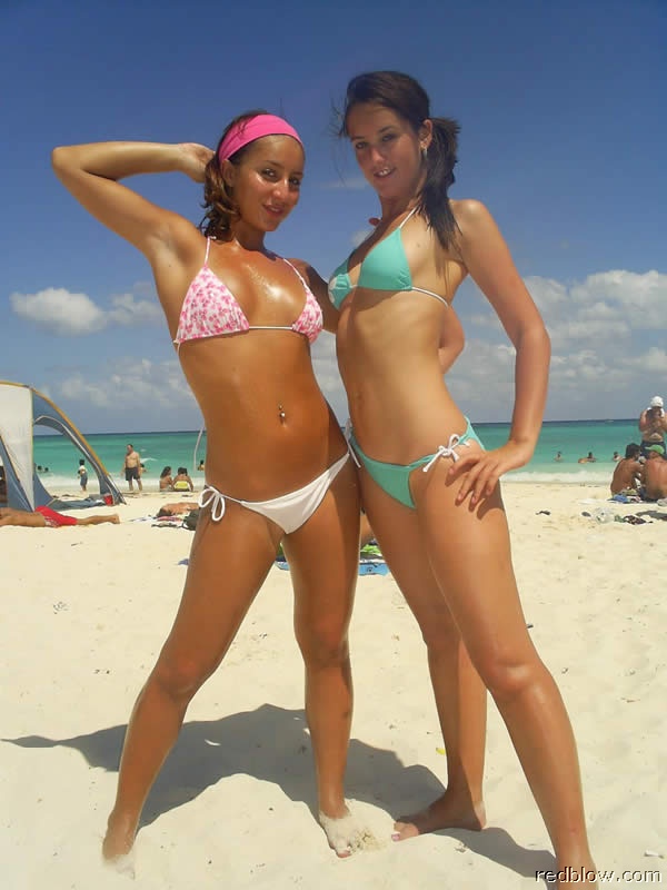 beach-girls-09.jpg