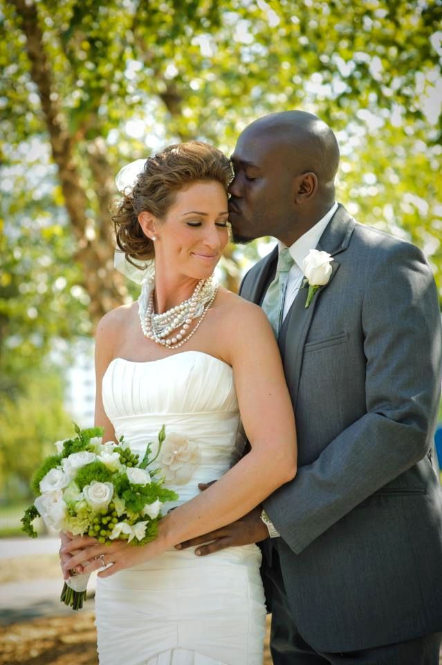 fdf2c7dca9fdd42a94e2eeb69e52b1fc--interracial-wedding-interracial-love.jpg